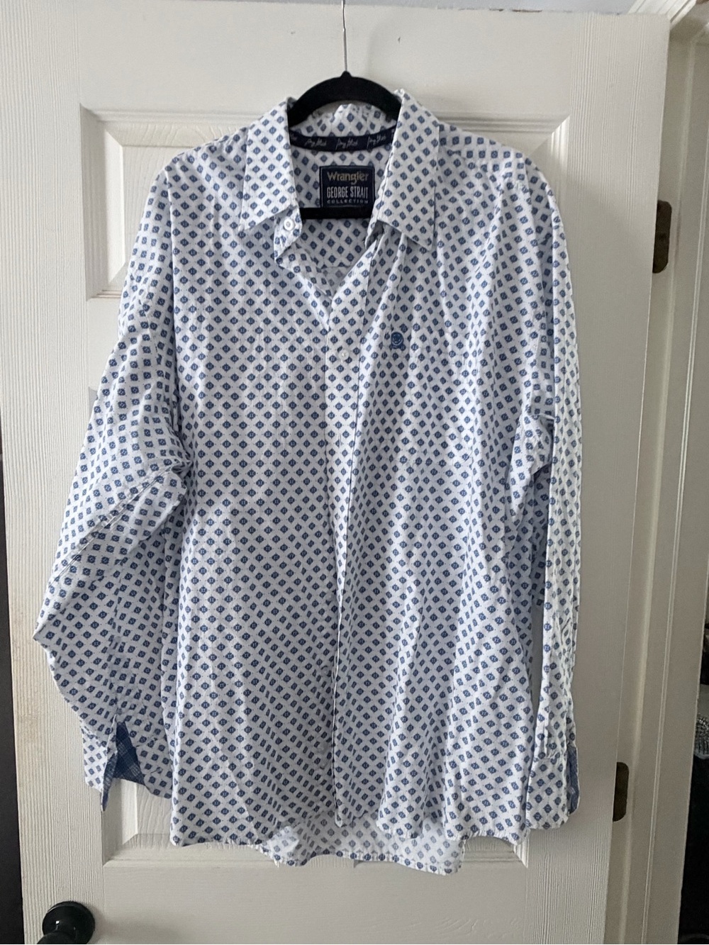 Wrangler White Shirt with Blue Geometric Print